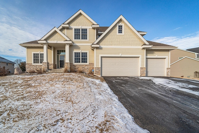 craftsman house featuring a garage