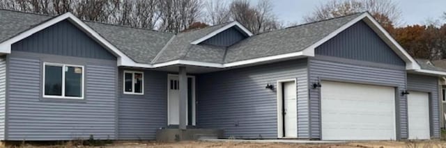 view of front facade featuring a garage