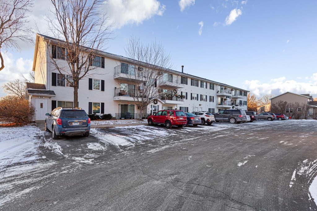 1905 26th Ave NW Unit 314, Rochester, MN 55901 - view of snow covered property