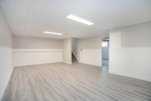 unfurnished room featuring light hardwood / wood-style flooring