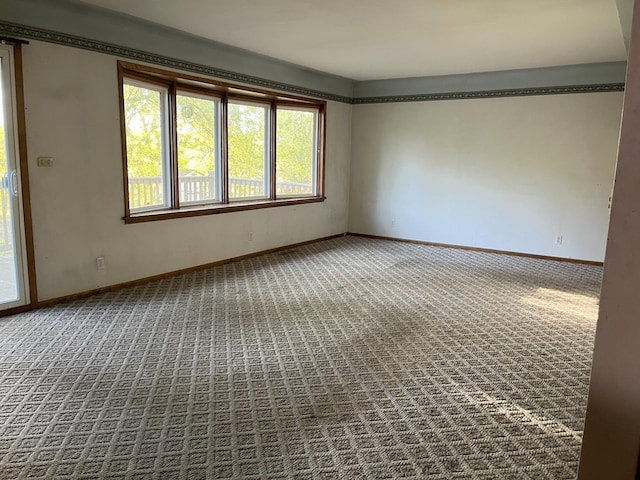 view of carpeted spare room