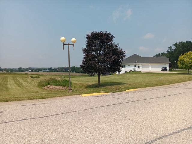241 Robert St, Mabel, MN 55954 - photo 4