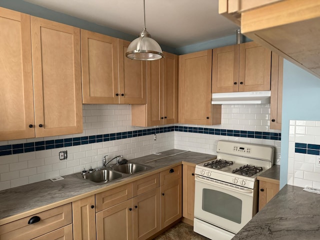 kitchen with pendant lighting, sink, white range with gas stovetop, tasteful backsplash, and light brown cabinetry