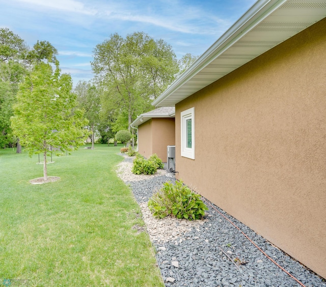 1336 Goldenwood Dr, West Fargo, ND 58078 - view of green lawn