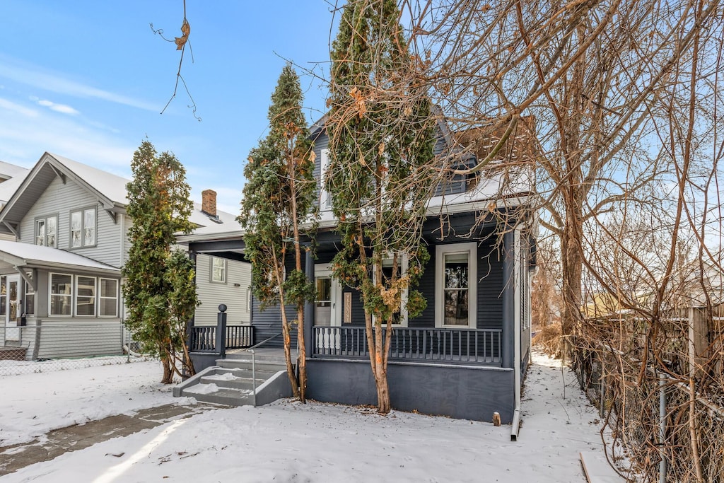 view of front of property with covered porch