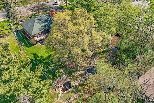 aerial view of property and surrounding area