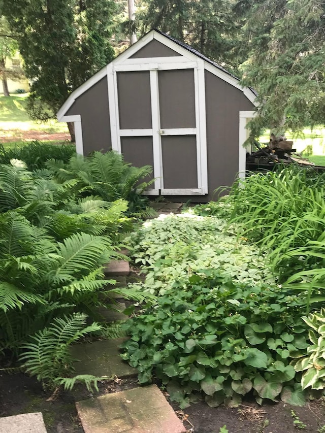 619 10th St, Montevideo, MN 56265 - view of shed