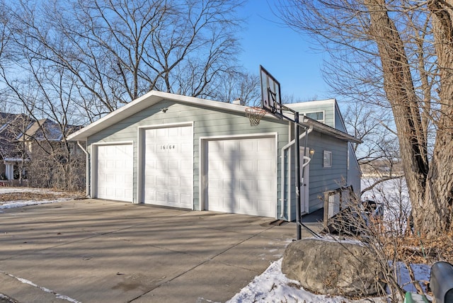 view of detached garage