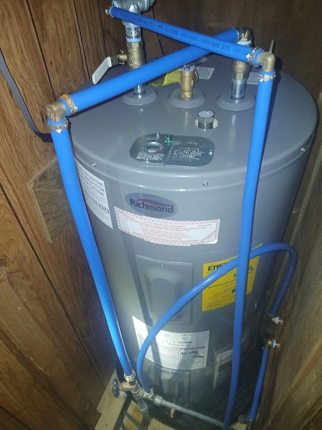 31314 500th St, Cass Lake, MN 56633 - detailed view of water heater