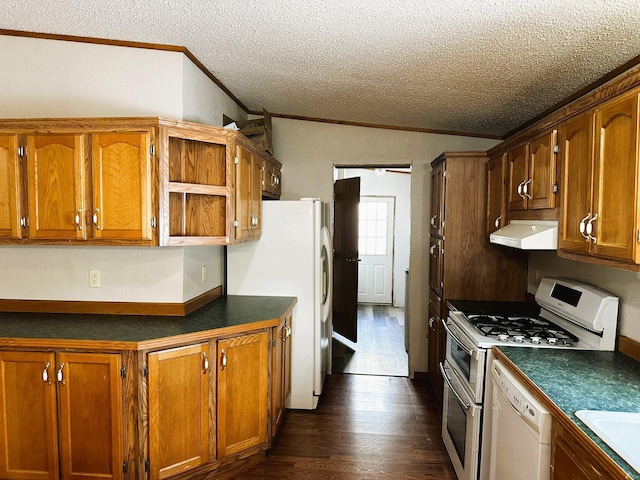 kitchen featuring lofted ceiling, dark hardwood / wood-style flooring, ornamental molding, white appliances, and a textured ceiling