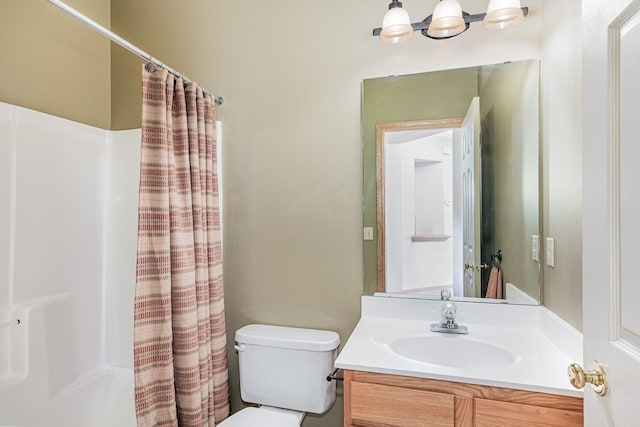 2695 Oak Ridge Trl, Woodbury, MN 55125 - bathroom with vanity and a shower with shower curtain
