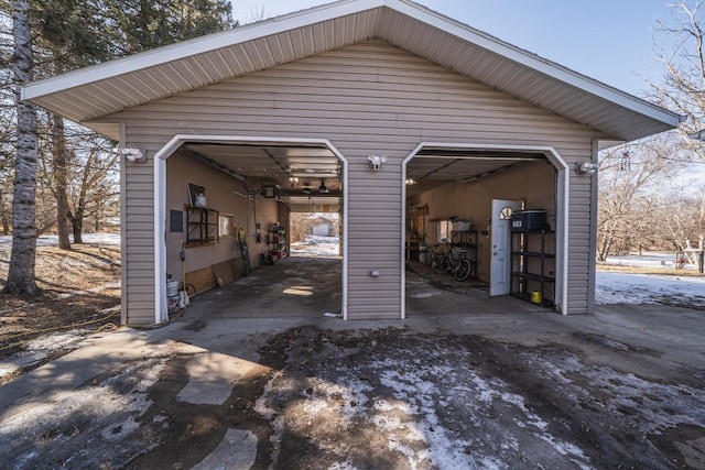 view of detached garage