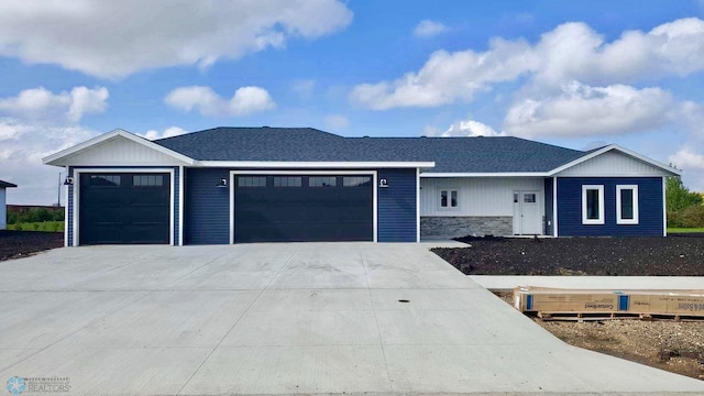 view of front of house featuring a garage