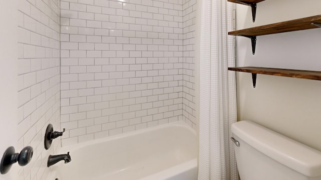 bathroom with shower / bathtub combination with curtain