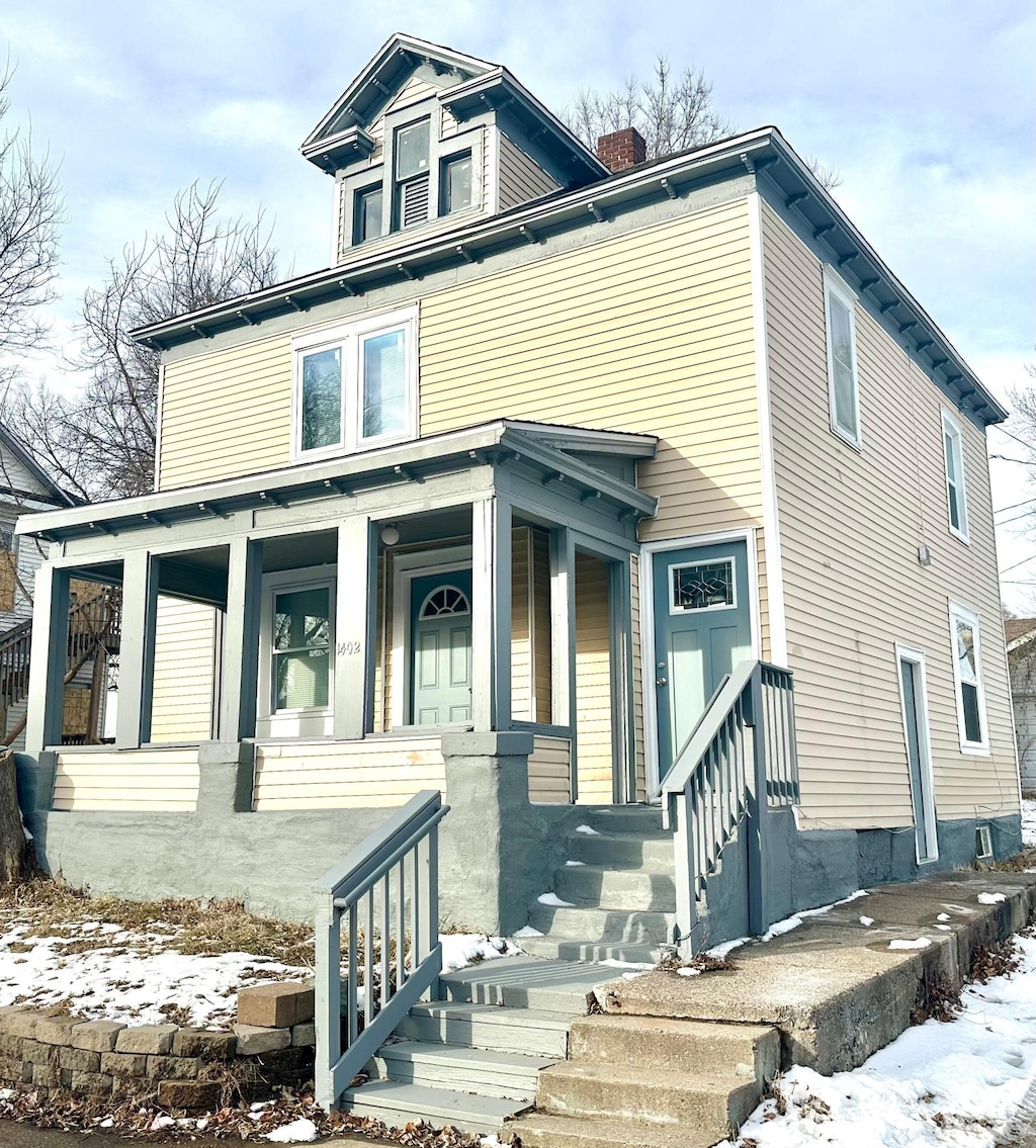 view of front of home with a porch