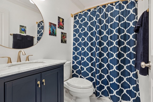 full bath with vanity, curtained shower, toilet, and ornamental molding