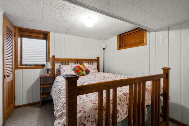 bedroom with carpet flooring