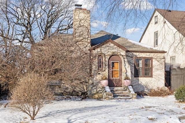 view of front of property