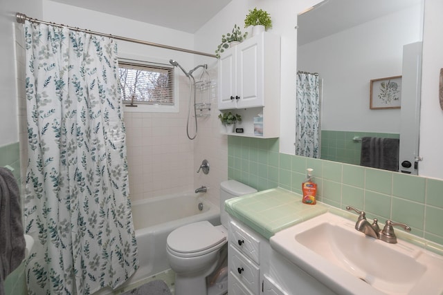 full bathroom with backsplash, toilet, shower / bathtub combination with curtain, and vanity