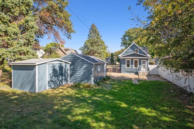 exterior space featuring a shed