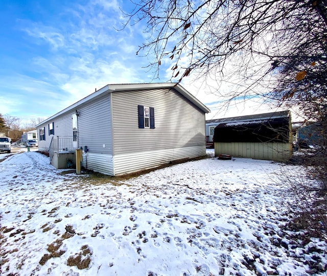 exterior space with an outbuilding