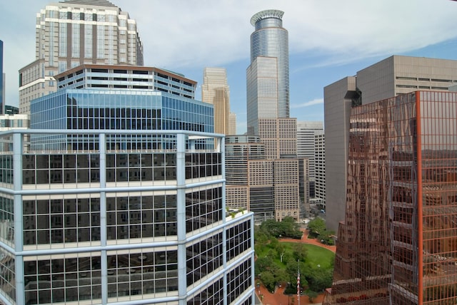 433 7th St Unit 1628, Minneapolis, MN 55415 - view of city