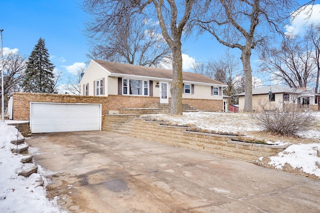 view of front facade with a garage