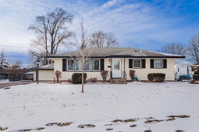 view of front of property