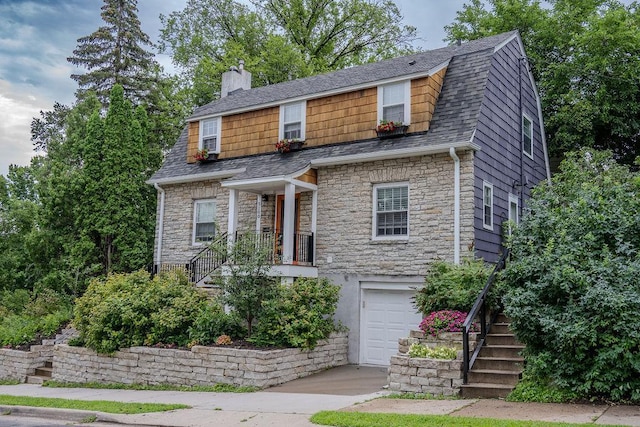 view of front of home featuring a garage