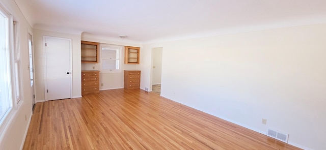 empty room featuring light hardwood / wood-style floors