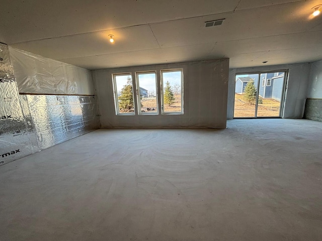 empty room featuring concrete floors