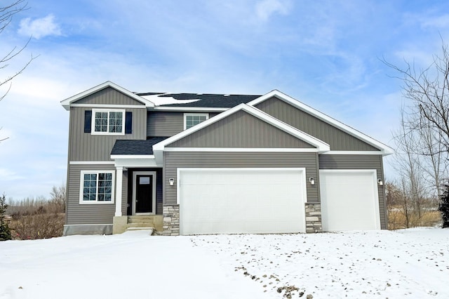 craftsman house featuring a garage