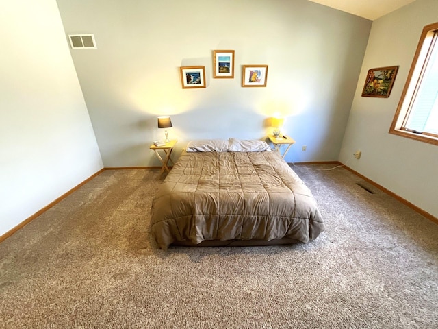 bedroom with carpet flooring