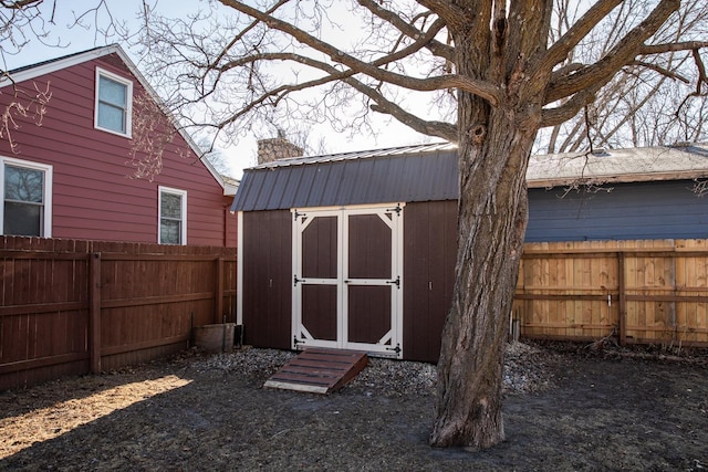 view of outbuilding