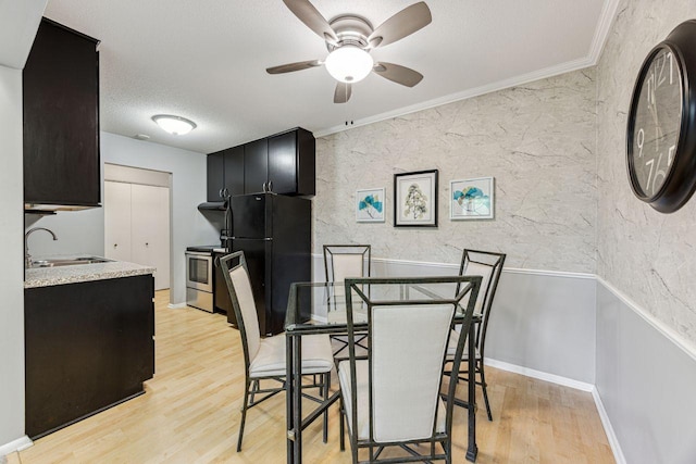 4380 Brookside Ct Unit 116, Edina, MN 55436 - dining space featuring a ceiling fan, ornamental molding, light wood-style flooring, and a textured ceiling