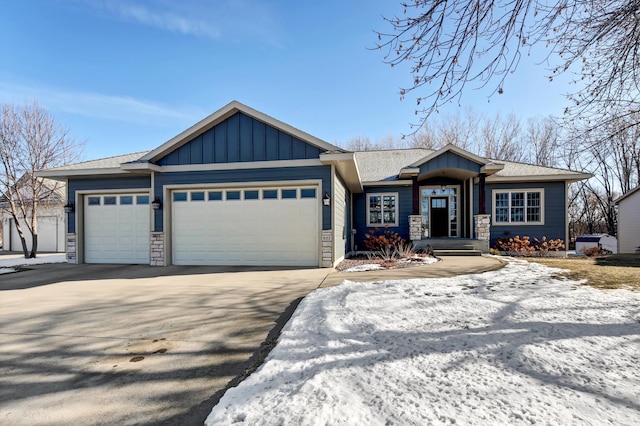 view of front of house with a garage