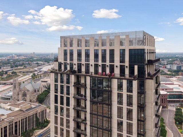 201 11th St Unit 1140, Minneapolis, MN 55403 - view of property with a city view
