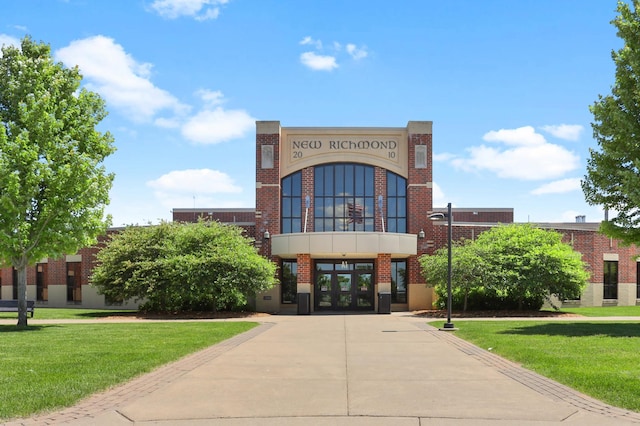 view of building exterior