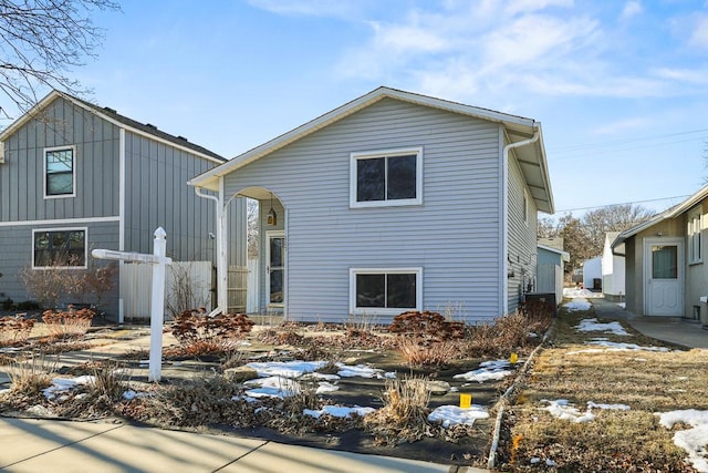 view of front of home