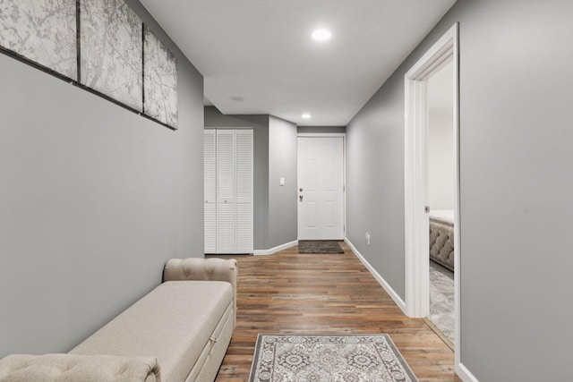 1524 Mulberry St, Taylors Falls, MN 55084 - foyer featuring wood finished floors, recessed lighting, and baseboards