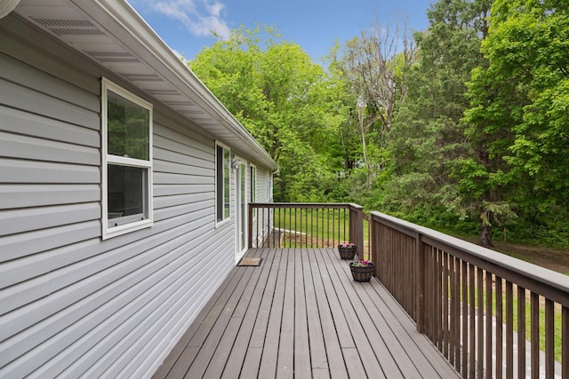 1524 Mulberry St, Taylors Falls, MN 55084 - view of deck