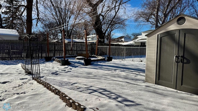 exterior space featuring a storage shed