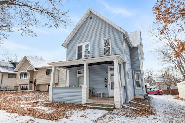 front facade featuring a porch