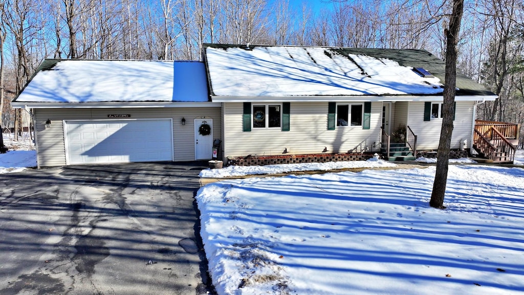 view of front of home featuring a garage