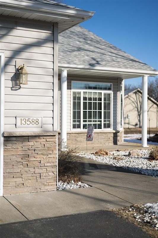 view of property entrance