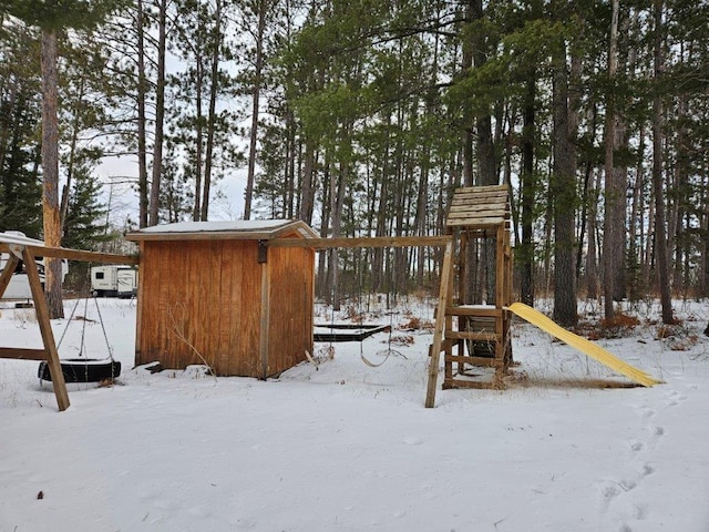 view of yard covered in snow