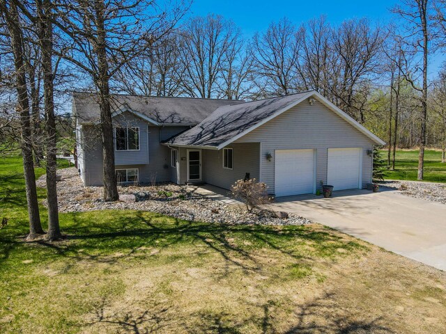 12483 135th Ave, Menahga, MN 56464 - split level home featuring a front lawn