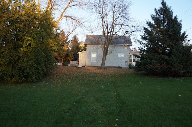 Listing photo 3 for 1637 Maryland Ave E, Saint Paul MN 55106