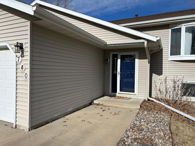 view of property entrance