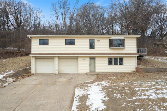 view of front of property featuring a garage